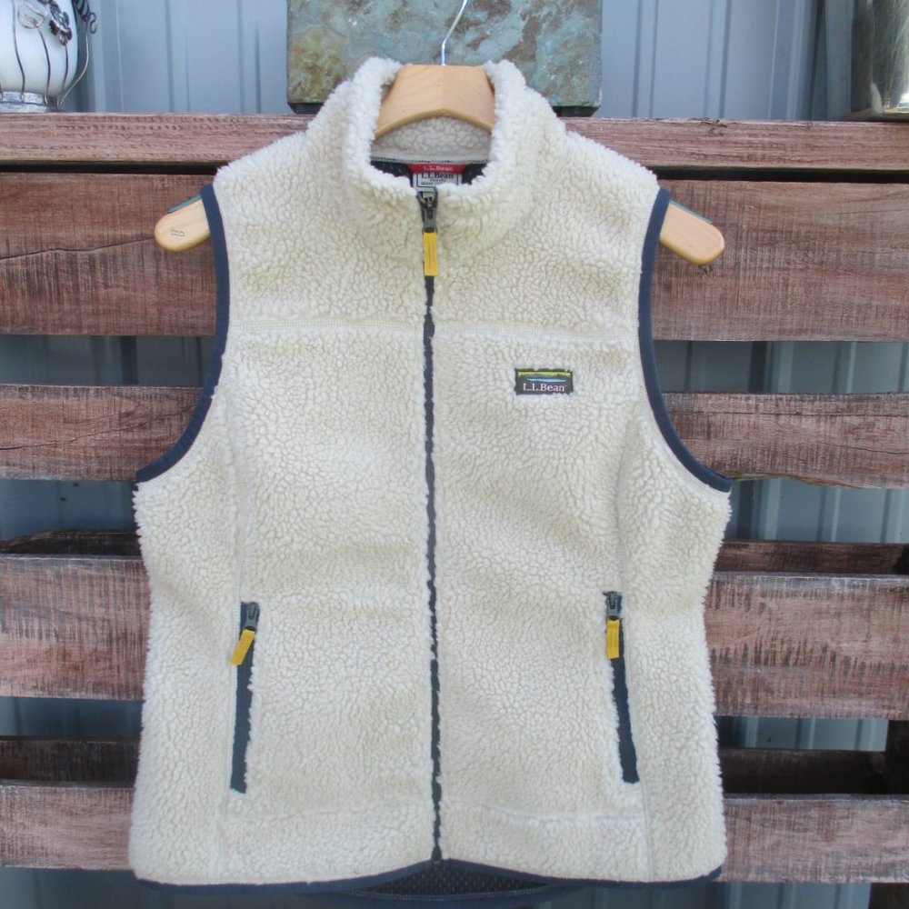 L.L. Bean Mountain Hi Pile Sherpa Vest Size Med Fleece Zip Up Beige Outdoor